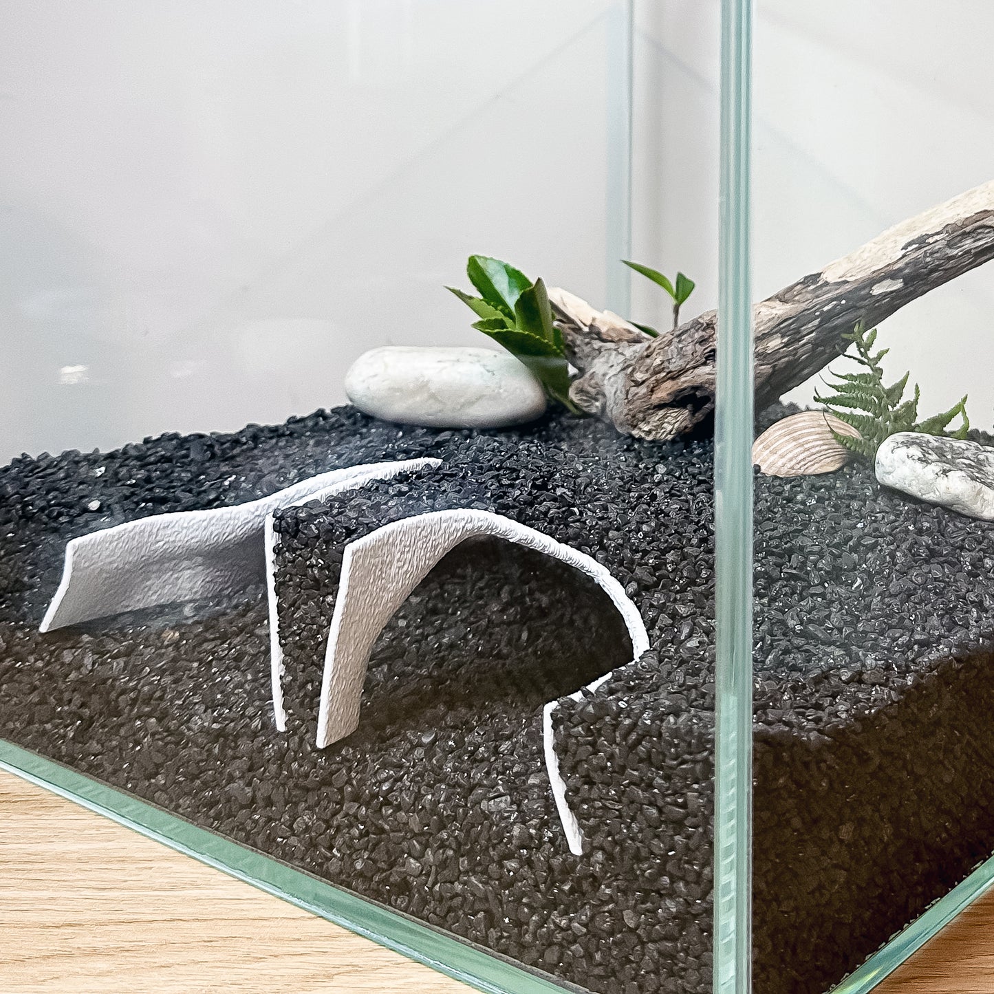 Aquarium Cave Tunnel – Large-Entrance Pleco & Shrimp Hide (Std/Large)