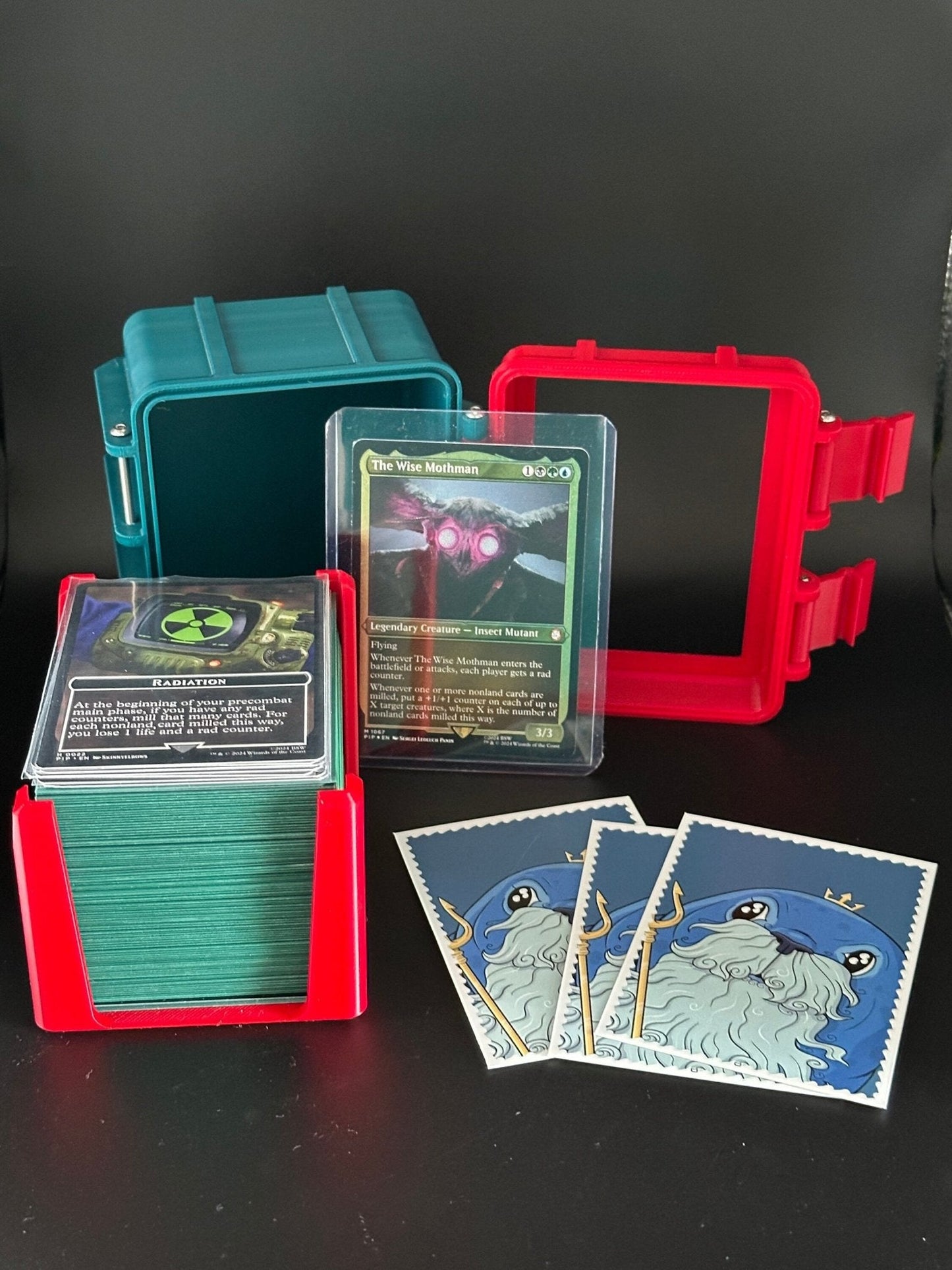 Deck Box for Magic the Gathering Commander (inc. Top Loader and card stand ) - Fits 100 + Single Sleeved Cards - Blubber Cove