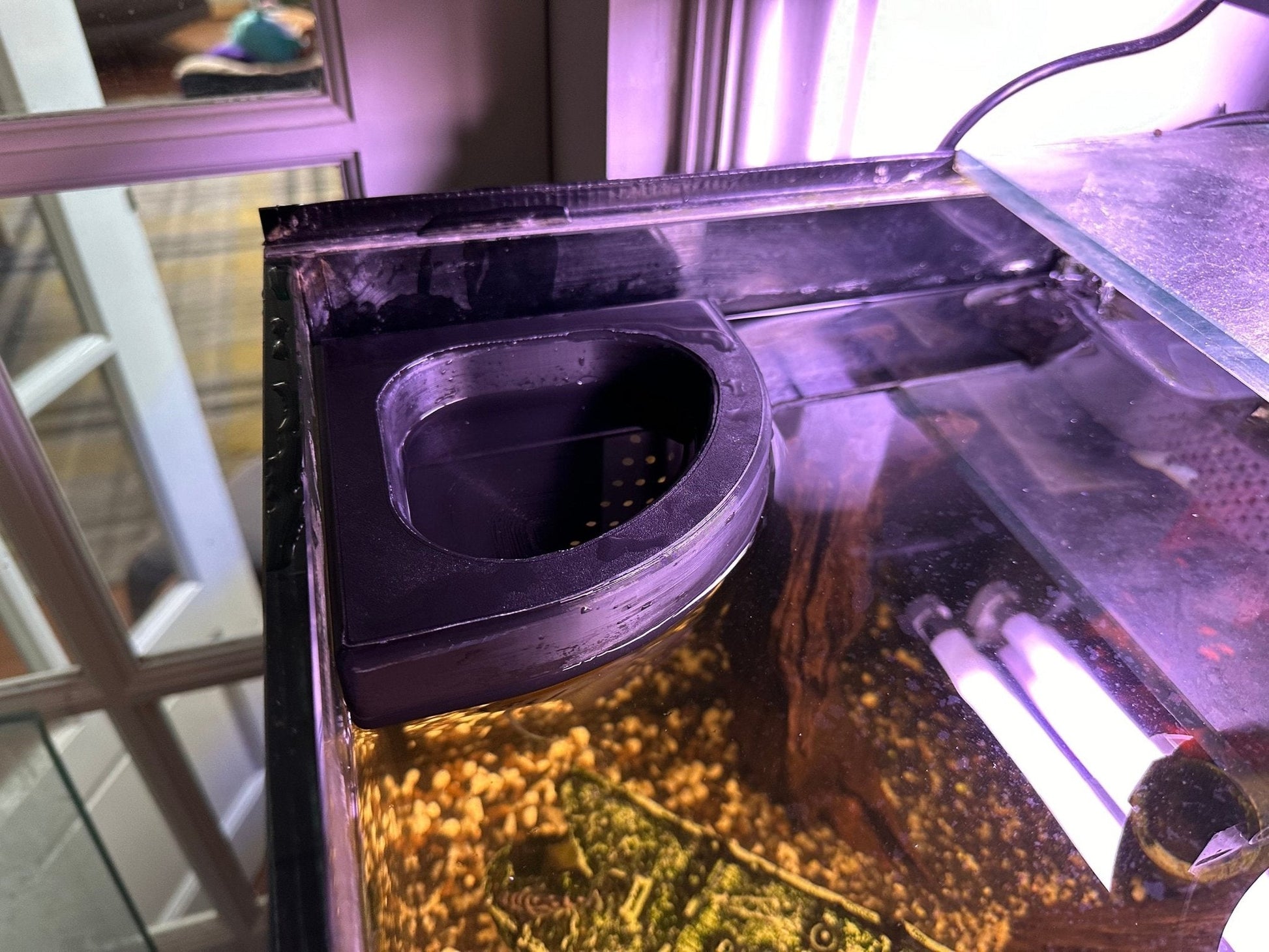 Floating Water Diffuser to Slow Aquarium Flow Rate for Water Changes - Blubber Cove